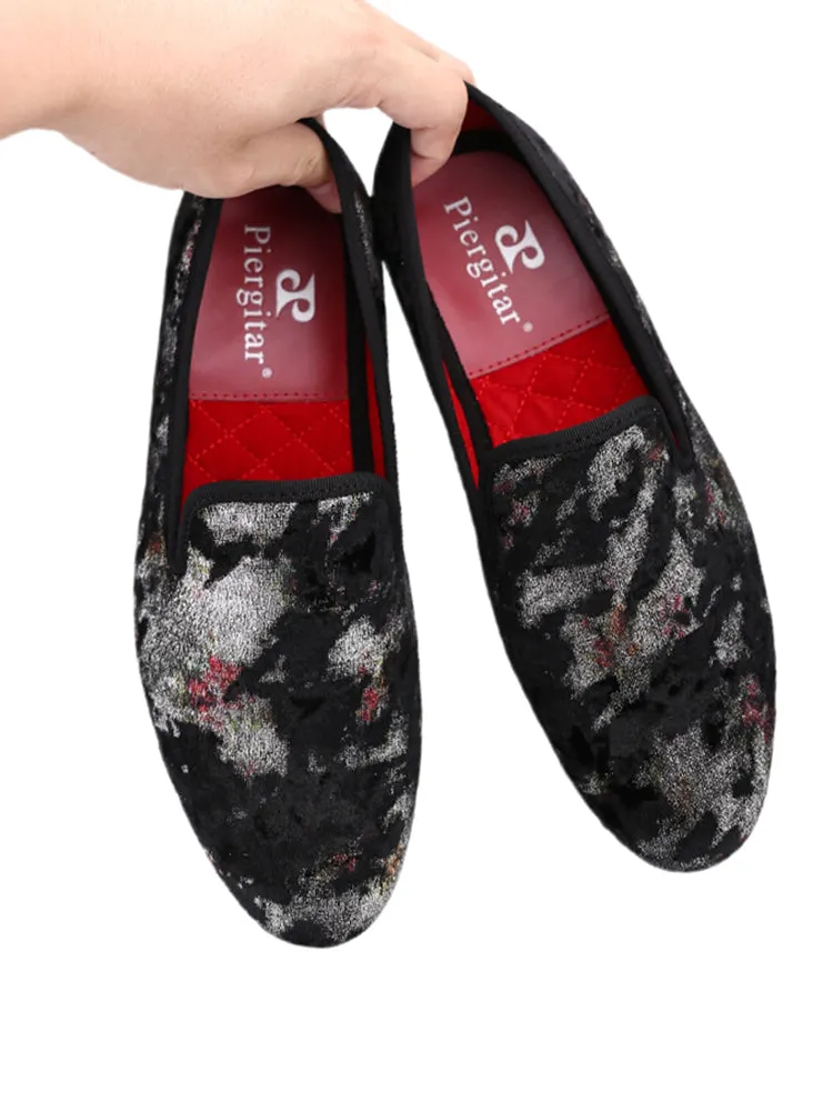 Autumn and winter new imported embossed velvet men's loafers trendy nightclub party slip-on handmade smoking shoes