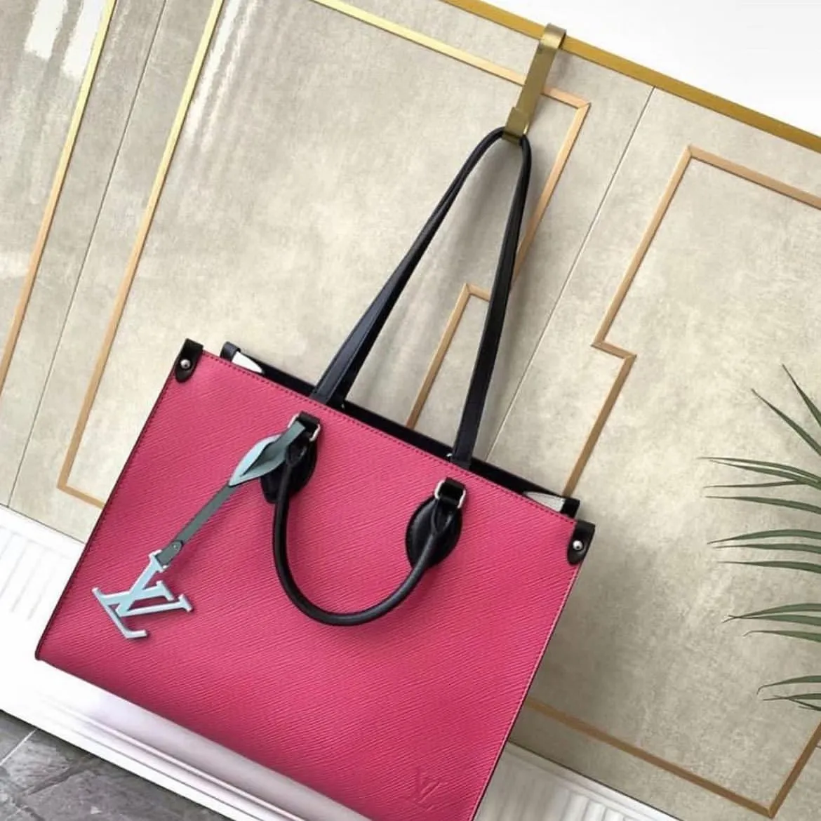 Designer Tote Bags - LOV - 6031