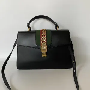 Gucci Black Leather Two Ways Shoulder Bag