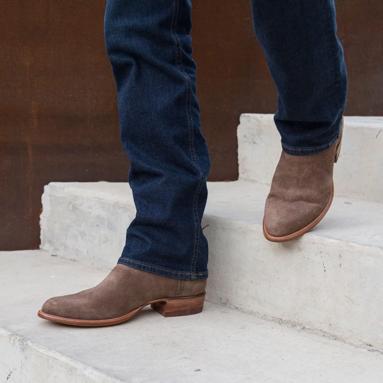 Height Increasing elevator shoes for men