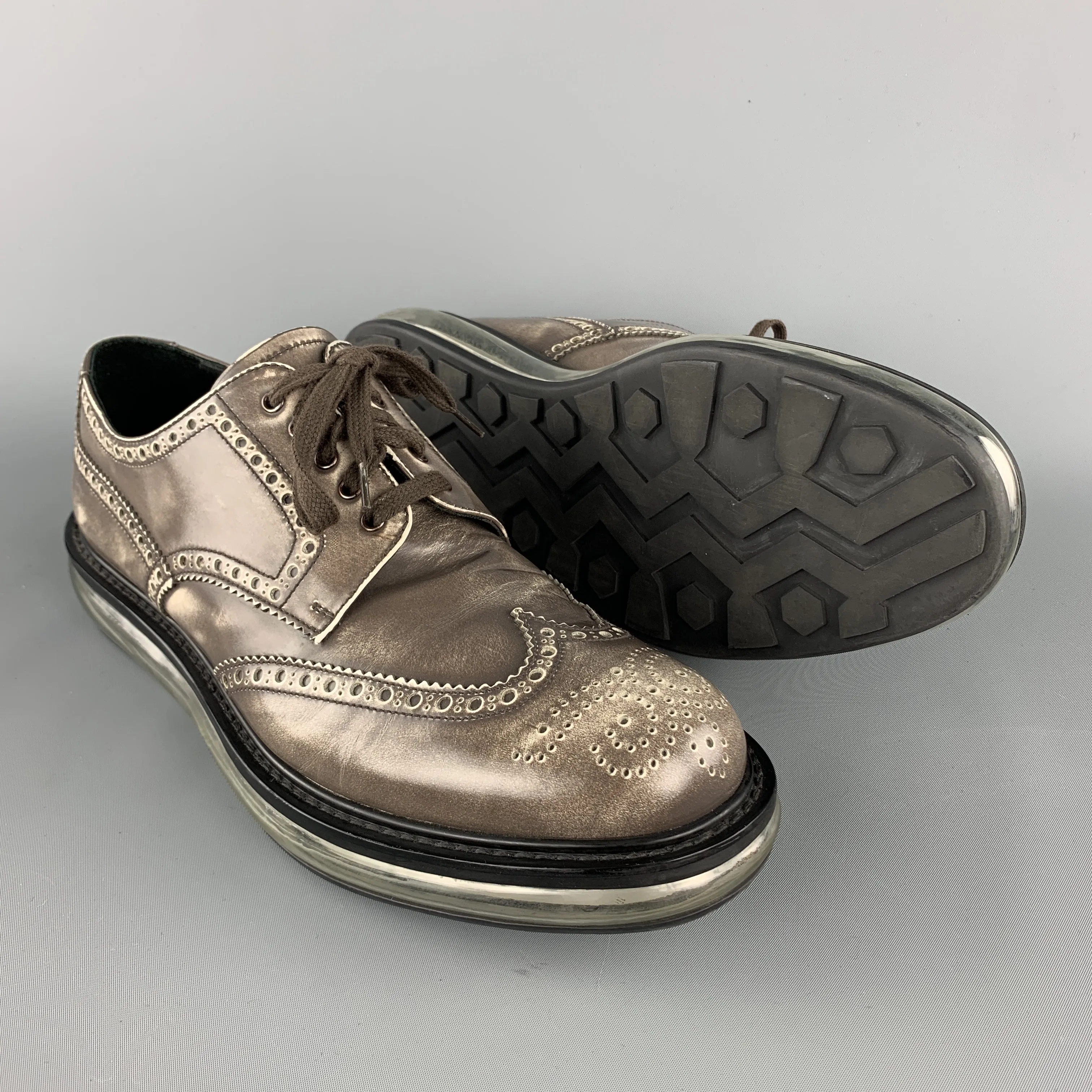 Prada Levitate Size 10.5 EE Taupe Antique Leather Wingtip Lace Up Shoes