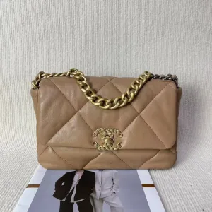 Preloved Chanel 19 Bag 5020716 Beige Leather Shoulder Bag