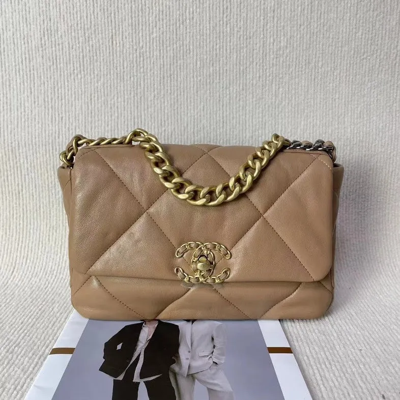 Preloved Chanel 19 Bag 5020716 Beige Leather Shoulder Bag