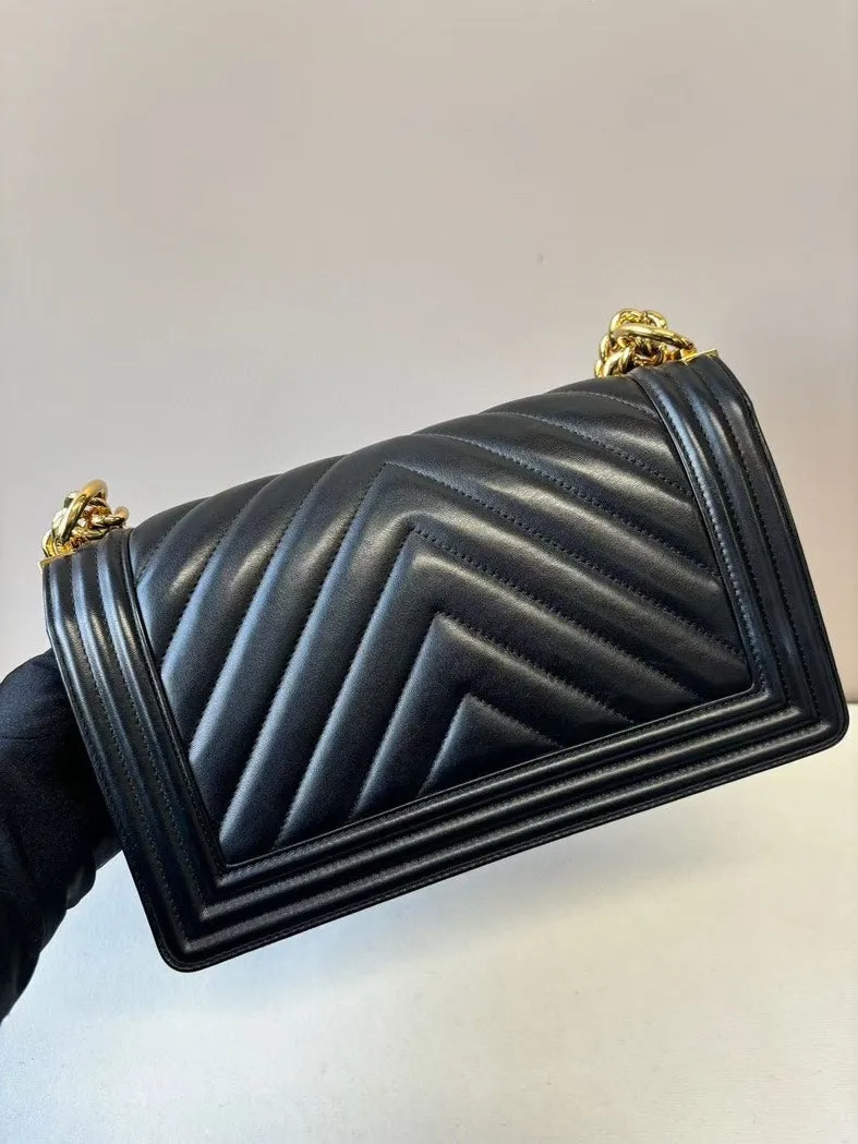 Preloved Chanel Boy Bag Black Leather Shoulder Bag