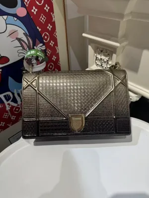 Preloved Dior Diorama Shoulder Bag in Metallic Leather