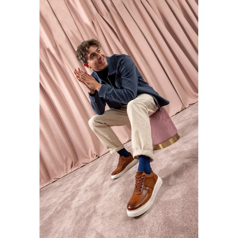 Tan Wyatt Trainers